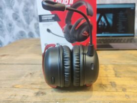 Does HyperX Cloud 2 wireless have noise Cancelling?